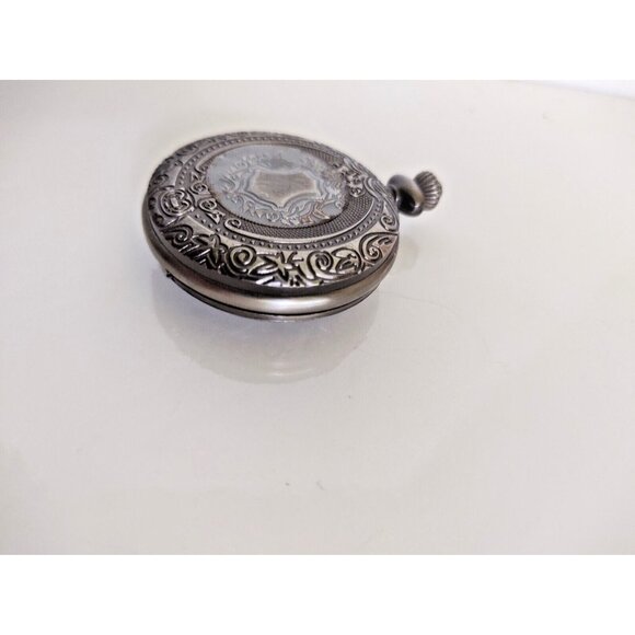 Beautiful Vintage Collection New York Skyline Quartz Pocket Watch New Battery - Picture 13 of 14